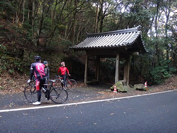 法華山一乗寺　山門